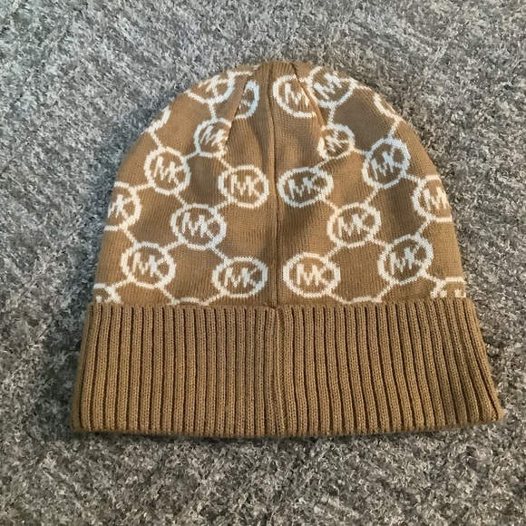 Michael Kors Knit Winter Hat - Picture 2 of 6